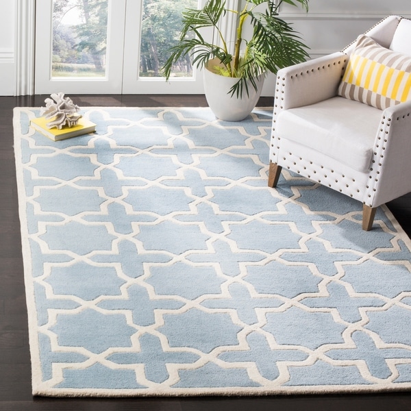 Safavieh Handmade Moroccan Chatham Geometric-pattern Blue/ Ivory Wool Rug - 10' x 14'