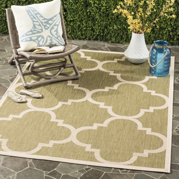 Shop Safavieh Courtyard Quatrefoil Green/ Beige Indoor/ Outdoor Rug 4