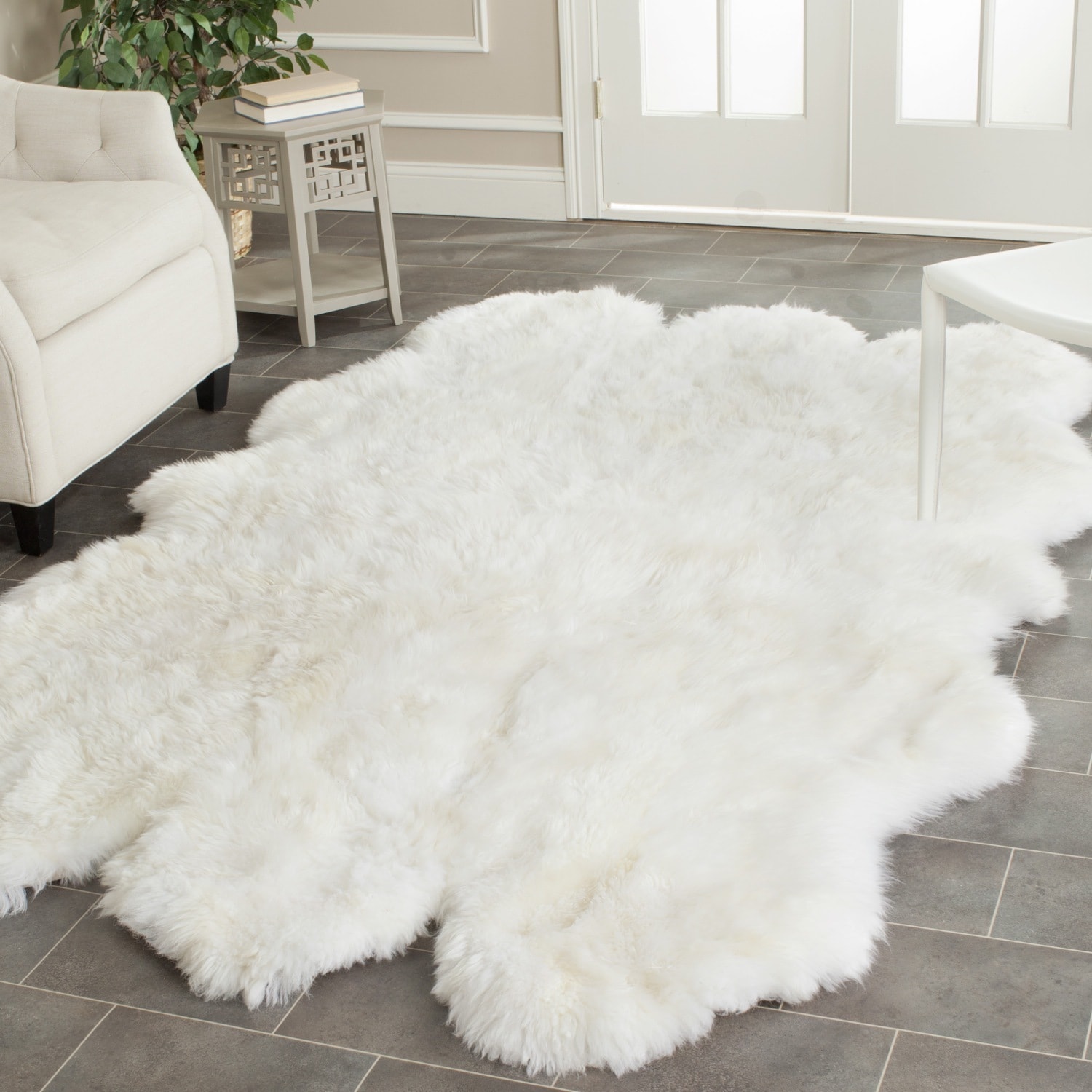 Safavieh Hand woven Sheep Skin White Sheep Skin Rug (6 X 9)