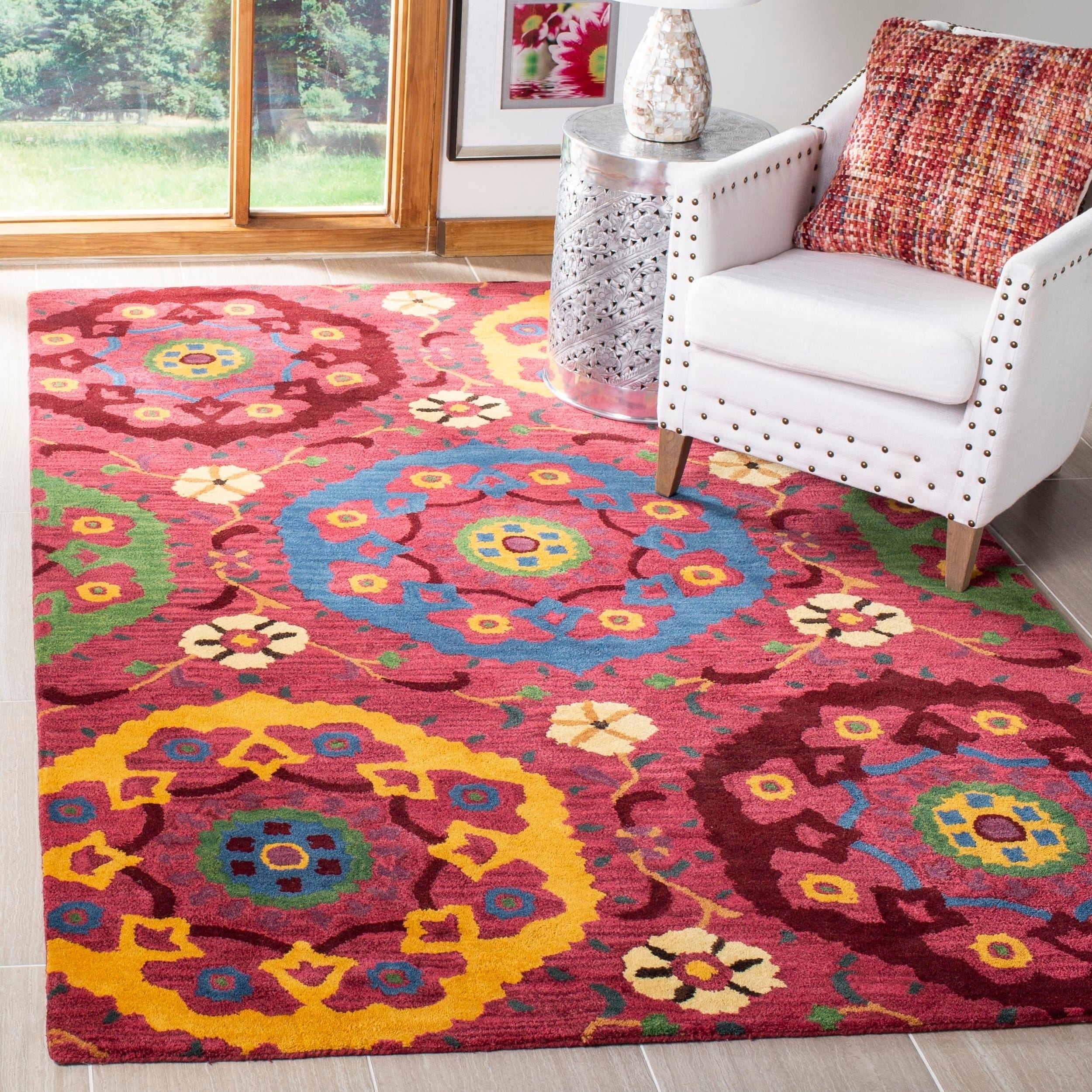 Safavieh Handmade Wyndham Red Wool Rug (23 X 4)