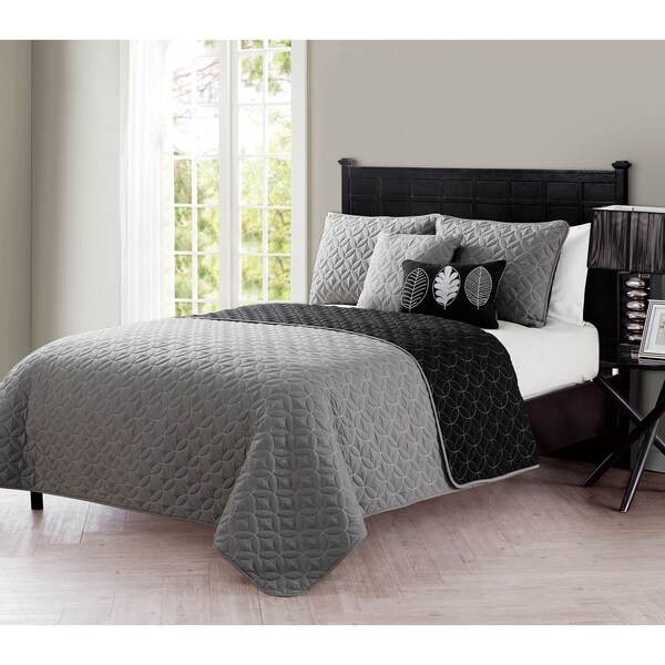 VCNY Hayden Embroidered Reversible Quilt Set