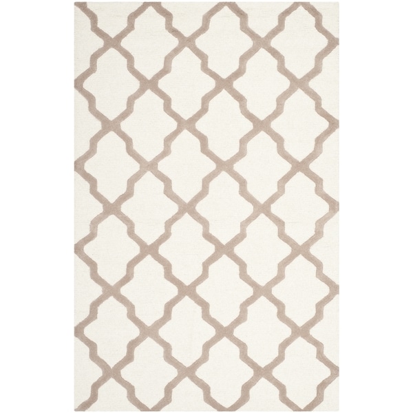 Safavieh Handmade Moroccan Cambridge Ivory/ Beige Wool Rug - 10' x 14'