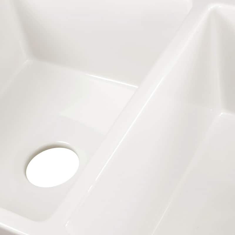 Highpoint Collection Double Bowl Fireclay Farmhouse Sink - 33 x 18 x 10