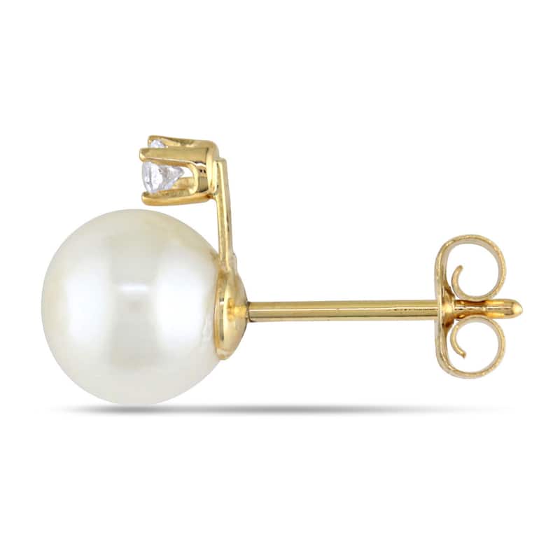Miadora 14k Yellow Gold White Cultured Akoya Pearl and Diamond Stud Earrings (H-I, I1-I2) (6.5-7 mm)