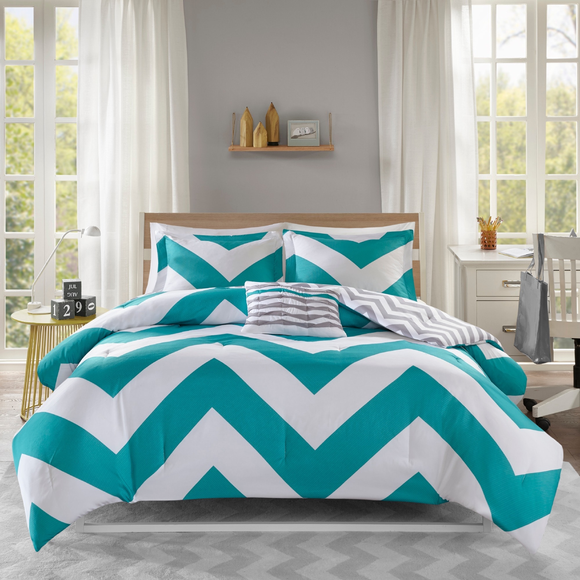 Mizone Aries 4 piece Comforter Set