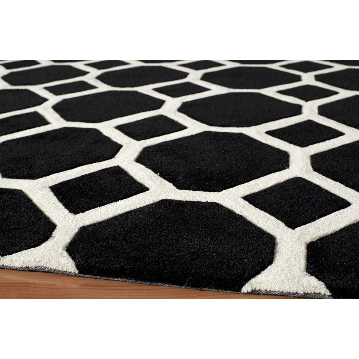 Hand Tufted Black Honeycomb Polyester Rug (2 X 3)