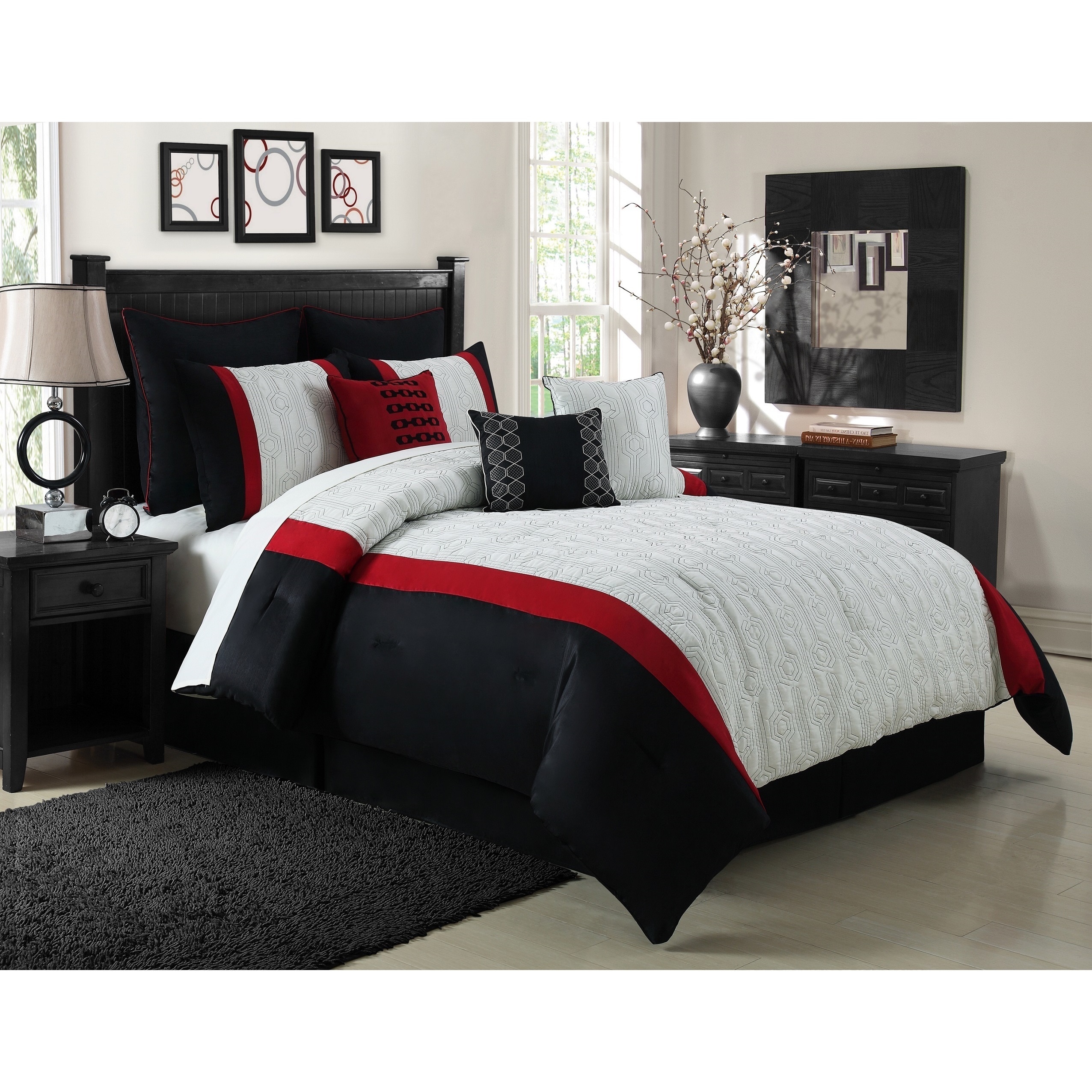 Private Label Giovanni 9 piece Embroidered Comforter Set Black Size Queen