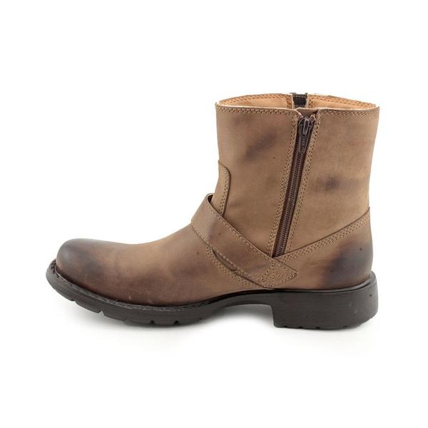 clarks mens nubuck boots