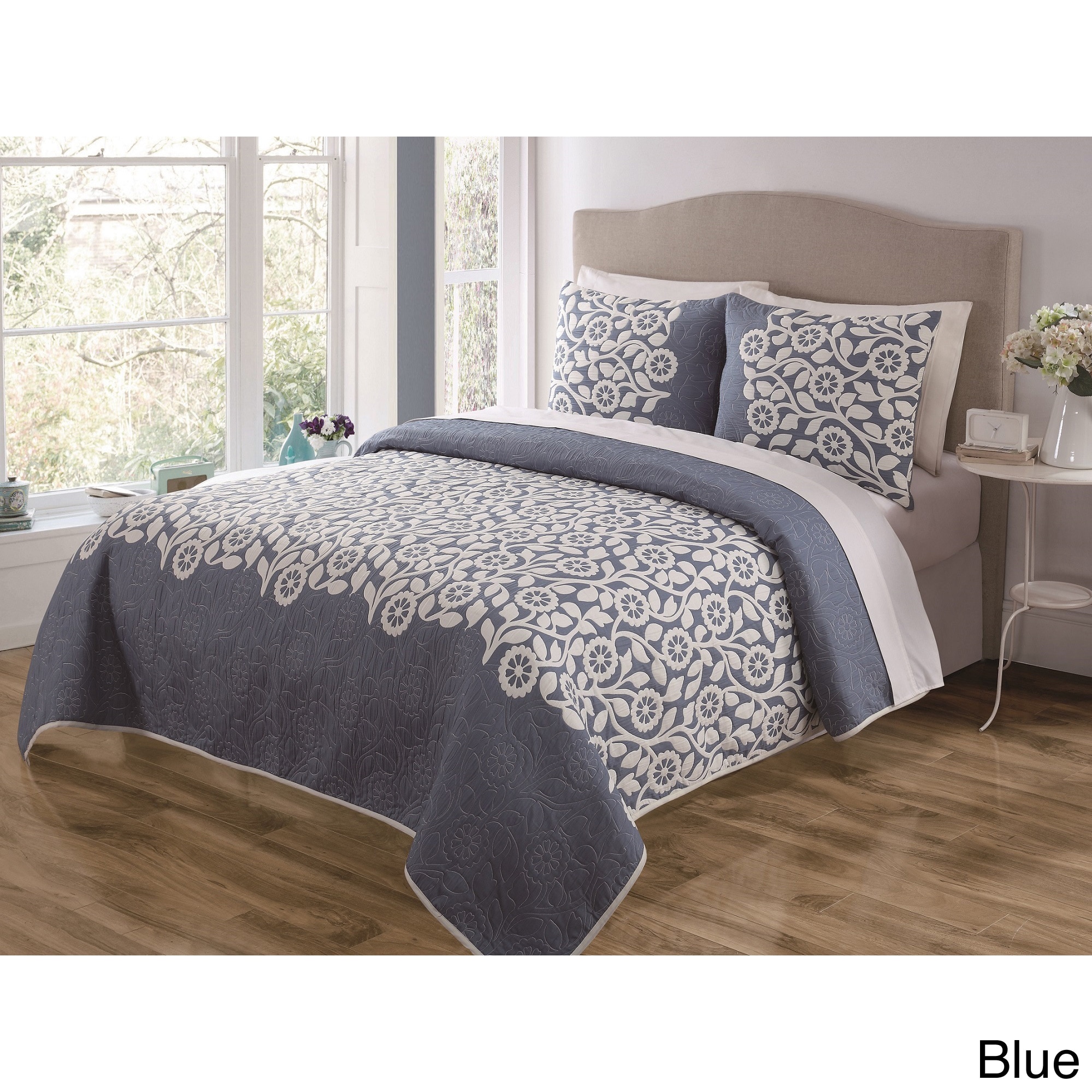 Sundance 3 piece Reversible Quilt Set