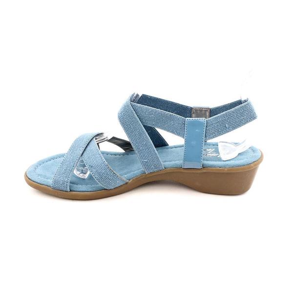 mootsie tootsie sandals