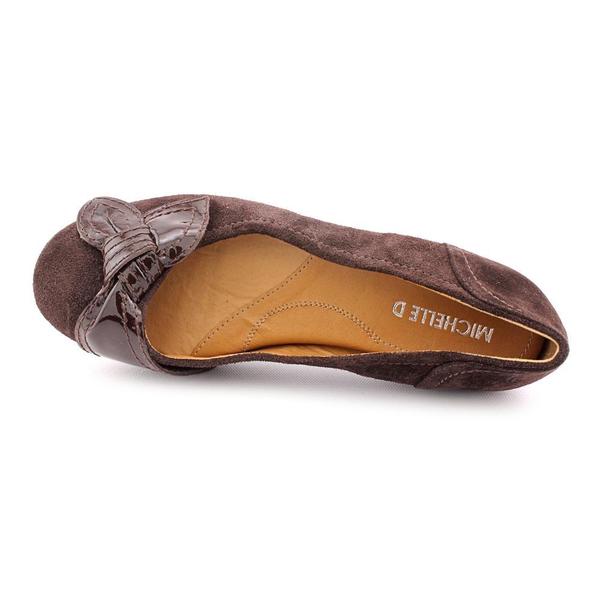 Michaela' Leather Casual Shoes (Size 