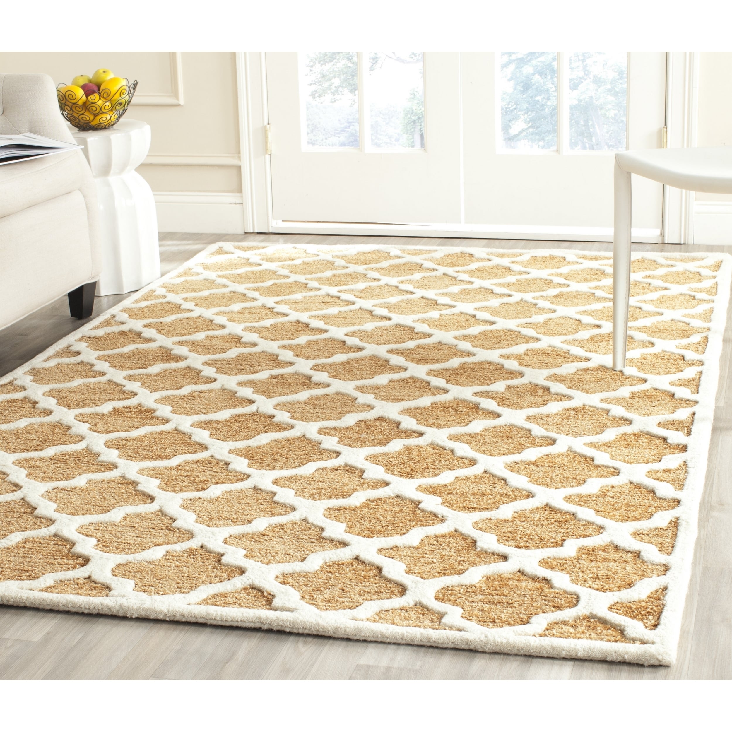 Safavieh Handmade Precious Camel Geometric Polyester/ Wool Rug (4 X 6)