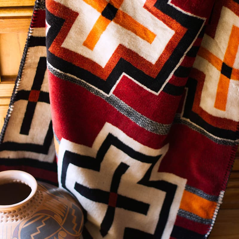 Denali Bounty Red/Black Blanket - 60x70