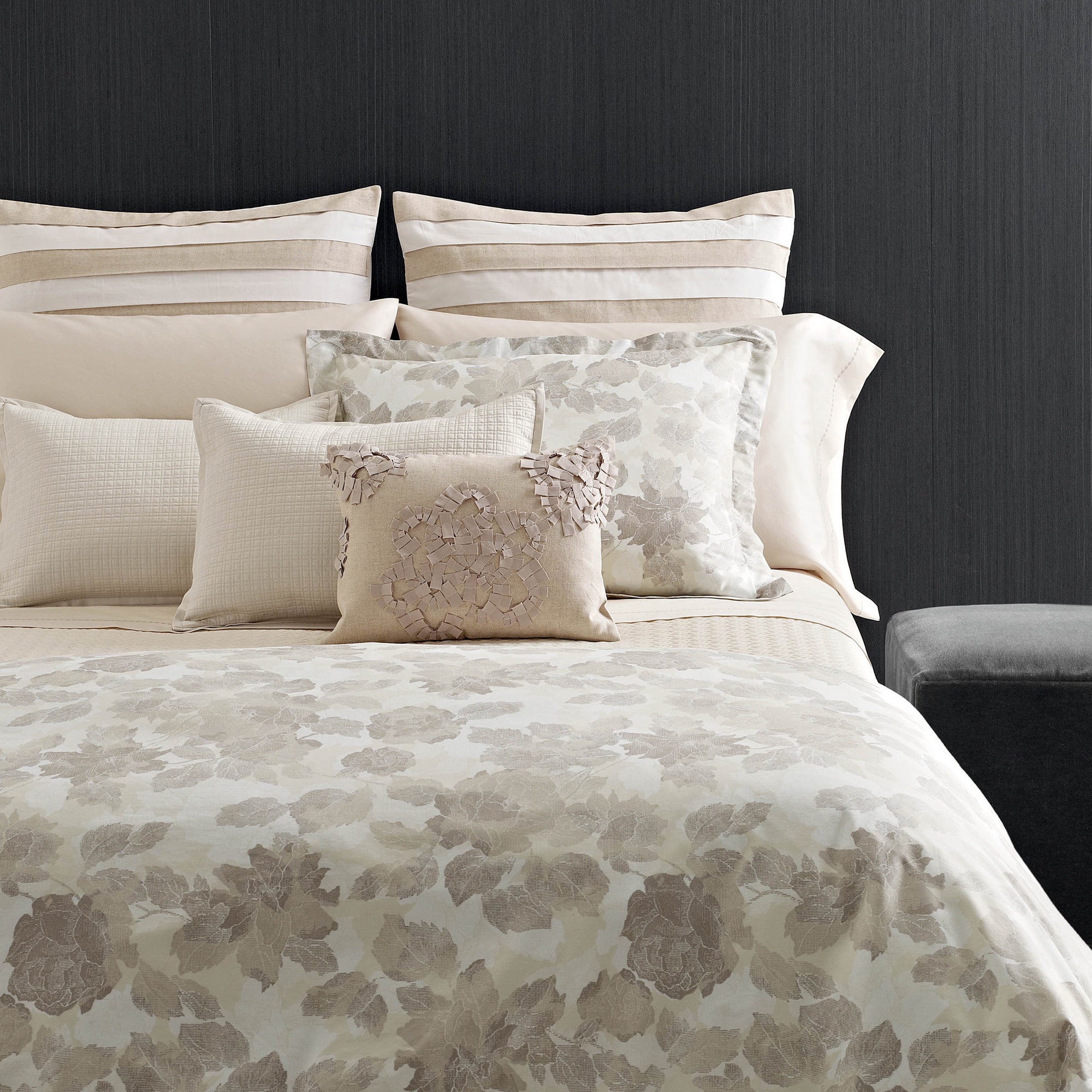 Vera Wang Vera Wang Etched Rose Duvet Cover Set With Sham Separates Off White Size Full  Queen