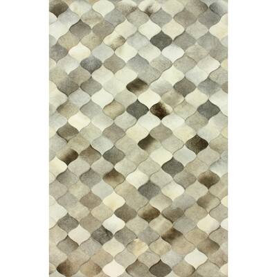 Nuloom Grey Handmade Moroccan Trellis Cowhide Leather Area Rug
