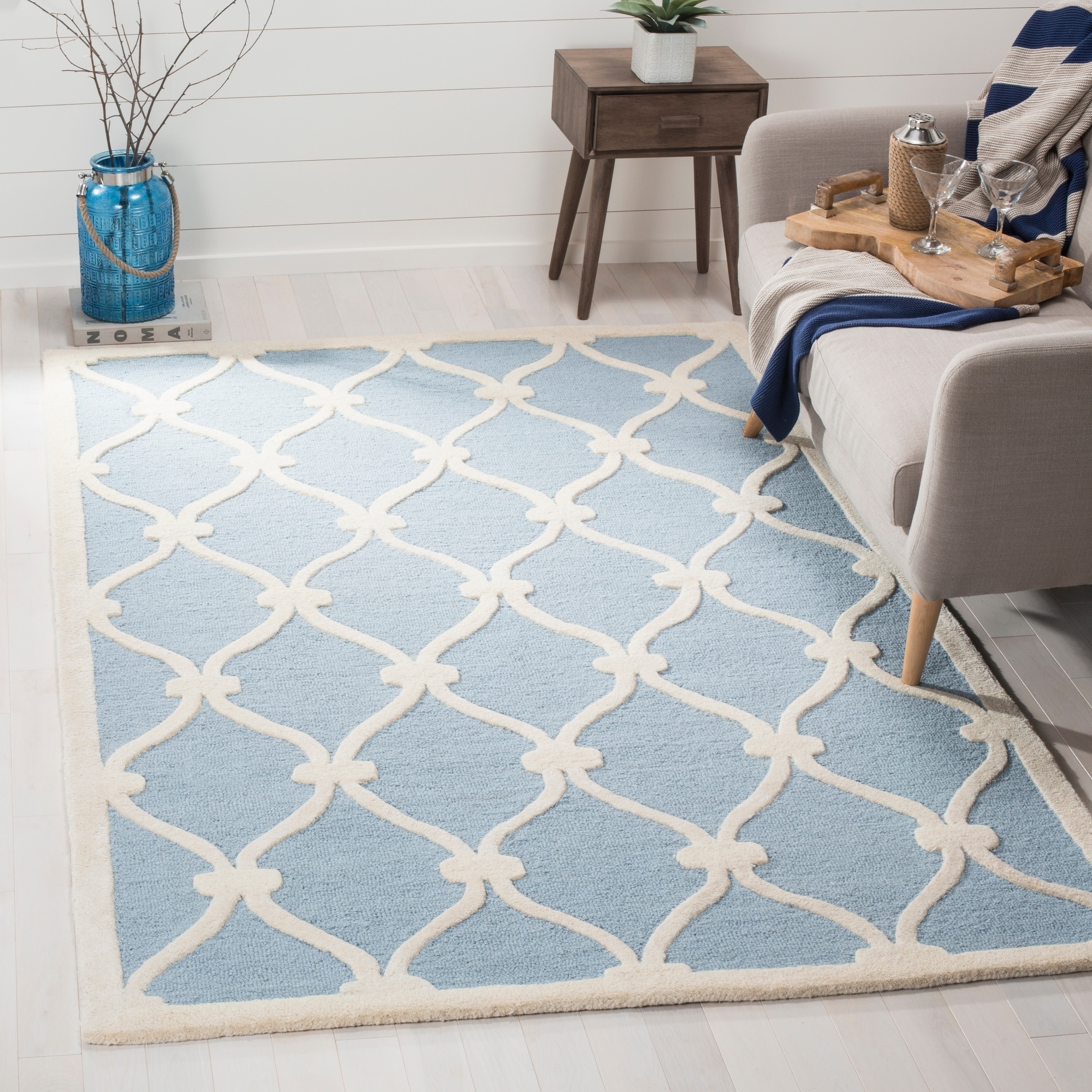 Safavieh Handmade Moroccan Cambridge Blue/ Ivory Wool Rug (6 X 9)