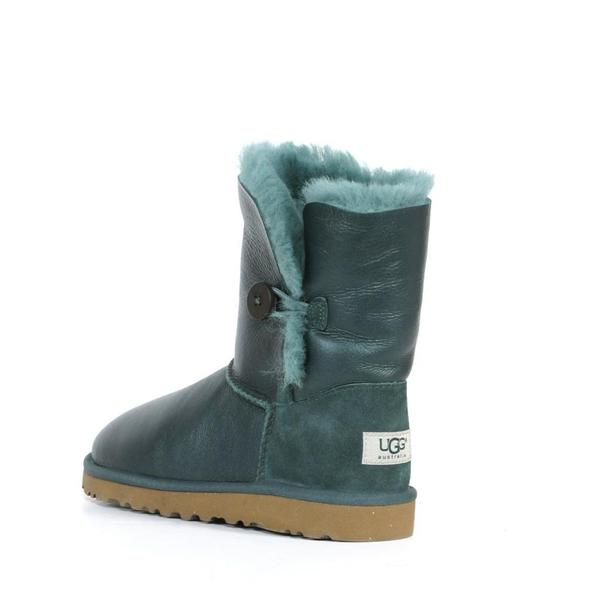 ugg boots youth size 6