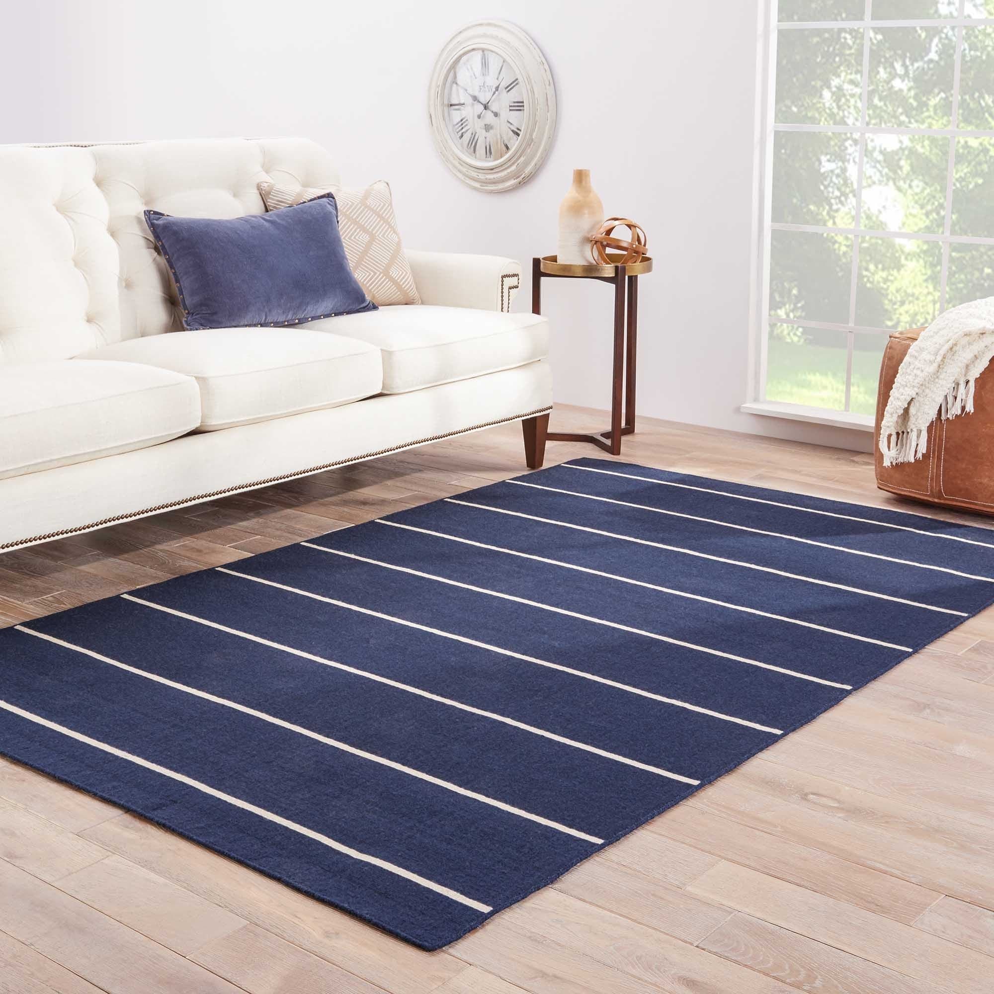 Handmade Stripe pattern Wool Blue/ Ivory Area Rug (5 X 8)