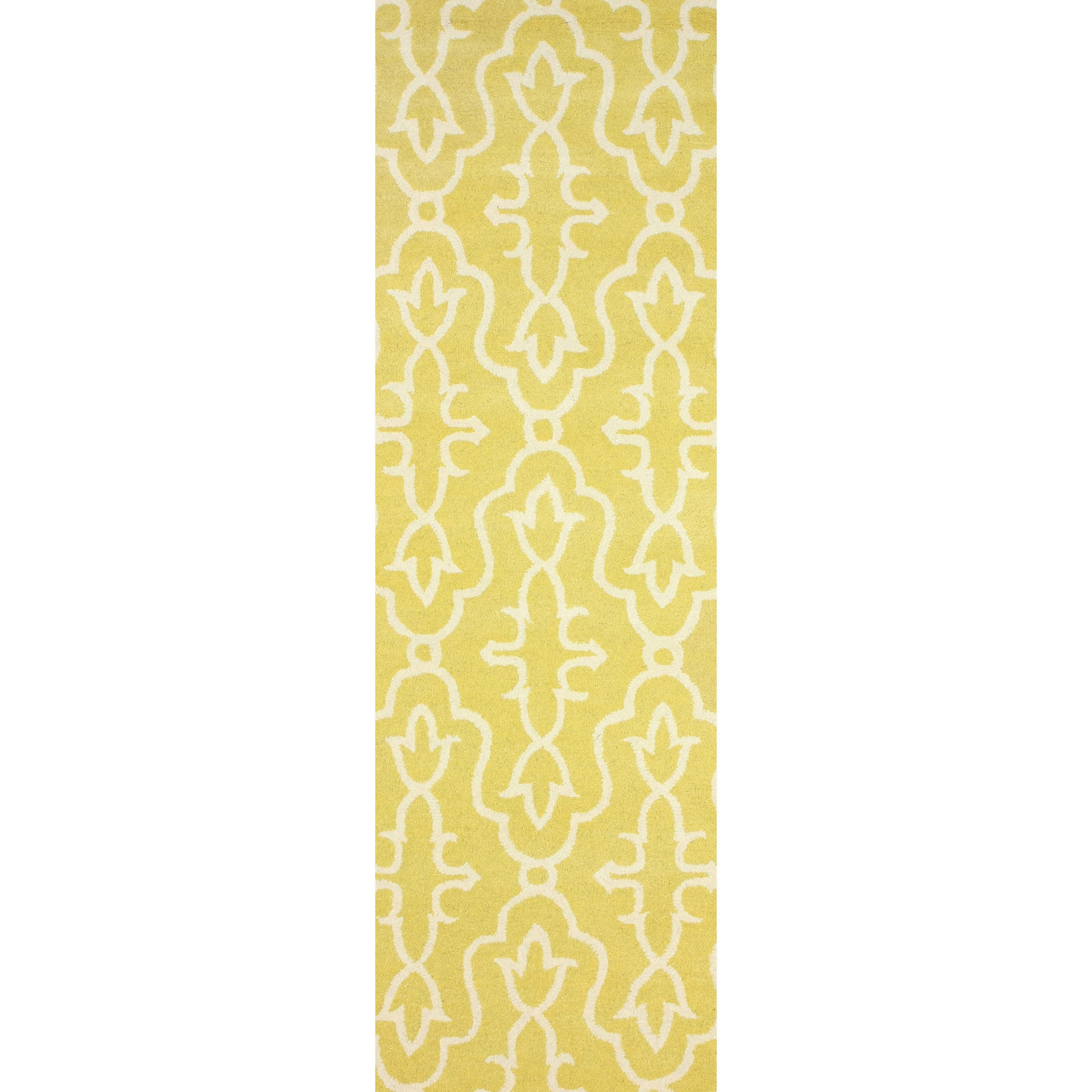 Nuloom Handmade Transitional Lattice Yellow Wool Runner (26 X 8)