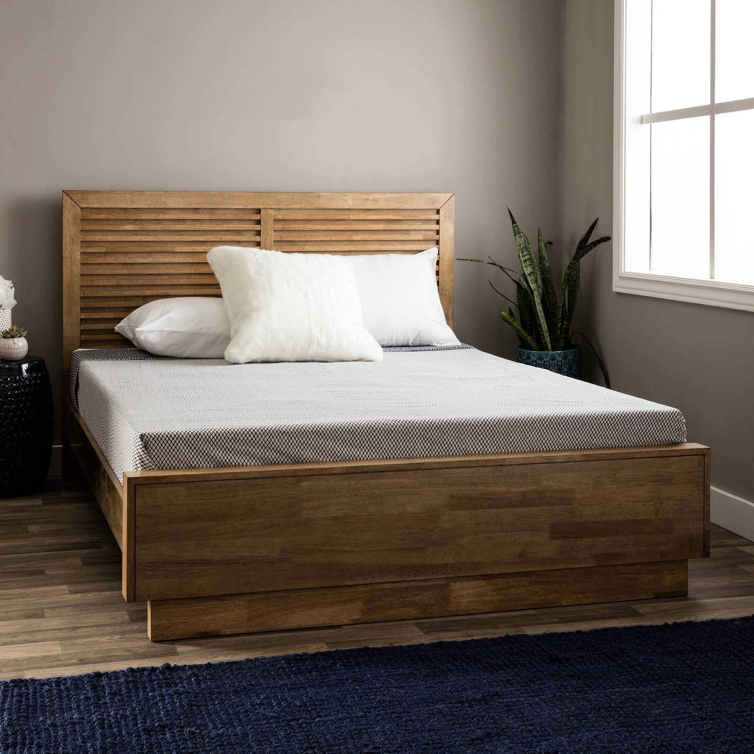 Array Queen Bed