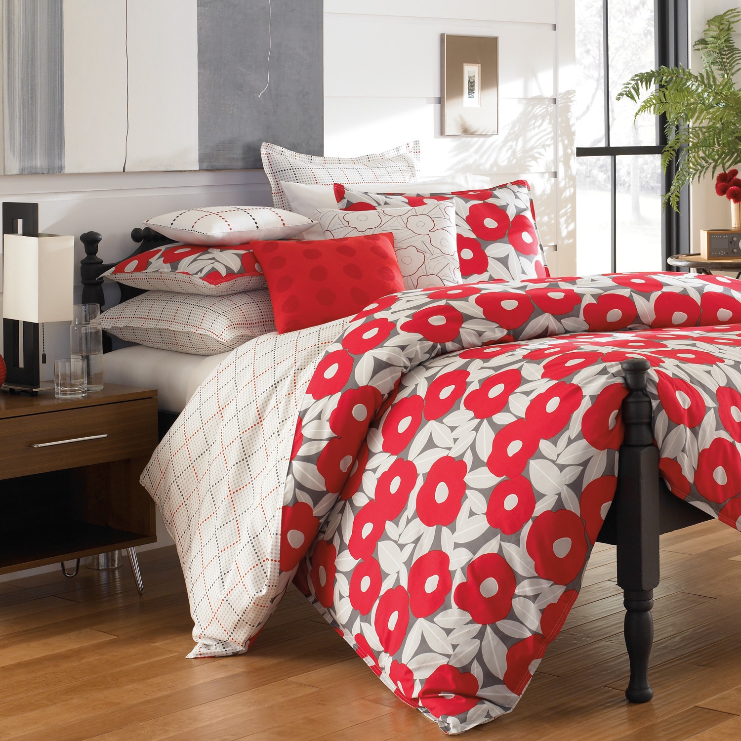 Red Poppy Cotton Percale 3 piece Duvet Cover Set With Optional Euro Sham