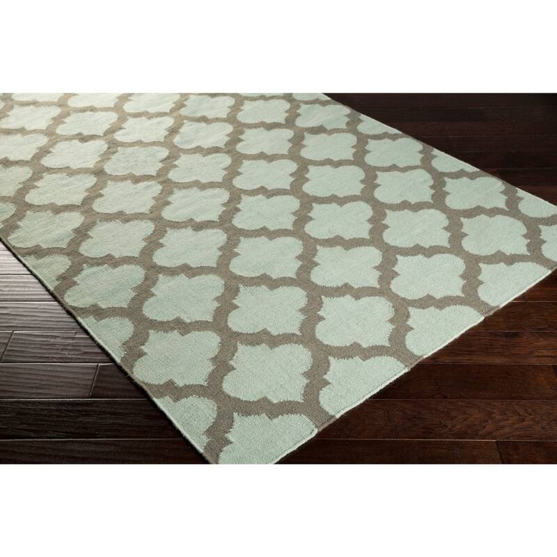 Hand-woven Carvin Moroccan Trellis Flatweave Wool Area Rug