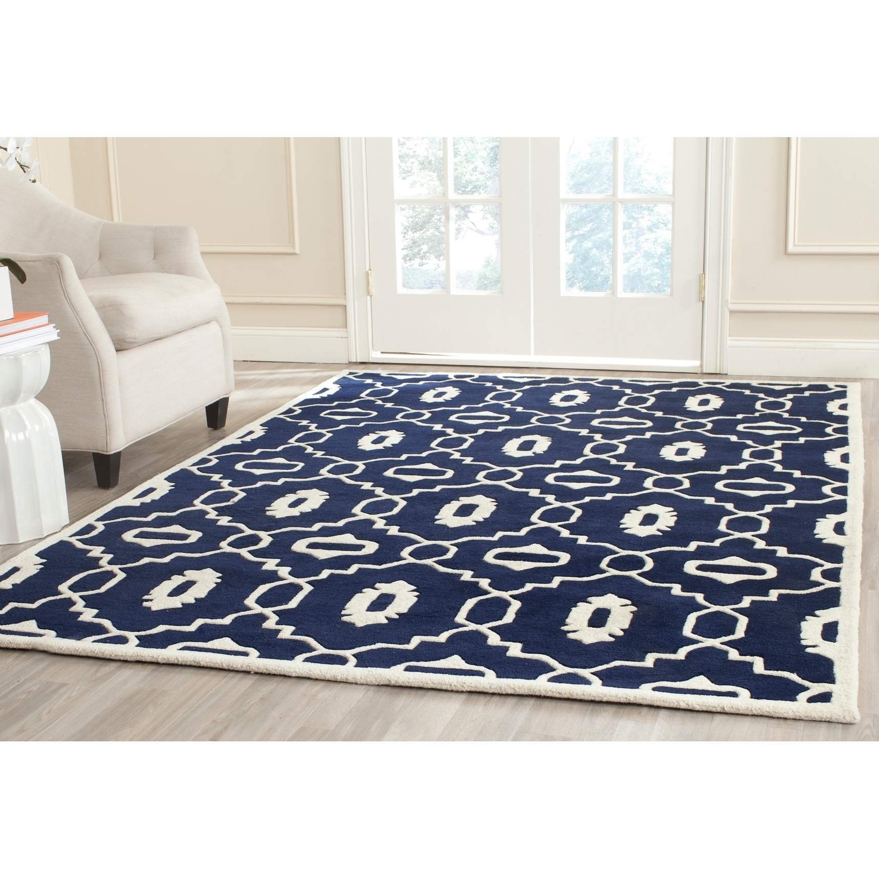 Safavieh Handmade Moroccan Chatham Contemporary Dark Blue/ Ivory Wool Rug (5 X 8)