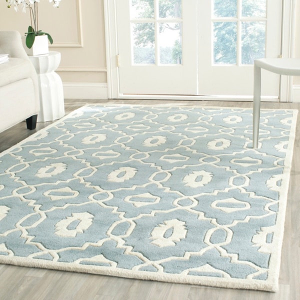 Safavieh Handmade Moroccan Chatham Geometric-pattern Blue/ Ivory Wool Rug - 8' x 10'