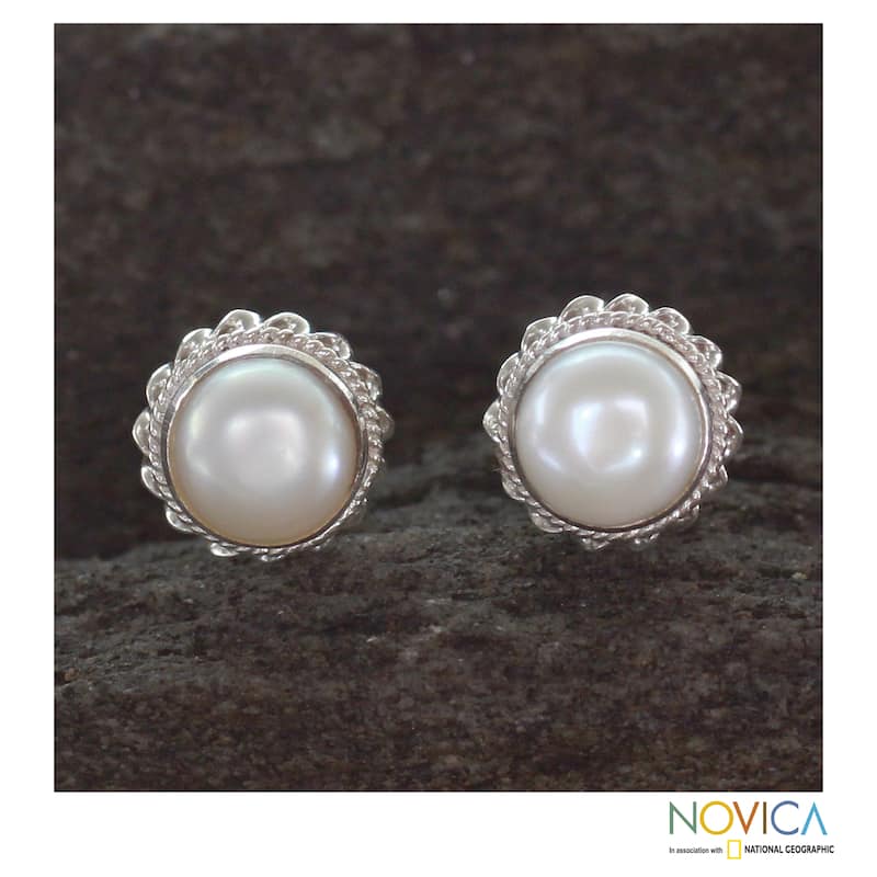 Handmade Sterling Silver 'Blossoming Purity' Pearl Earrings (7 mm) (India)