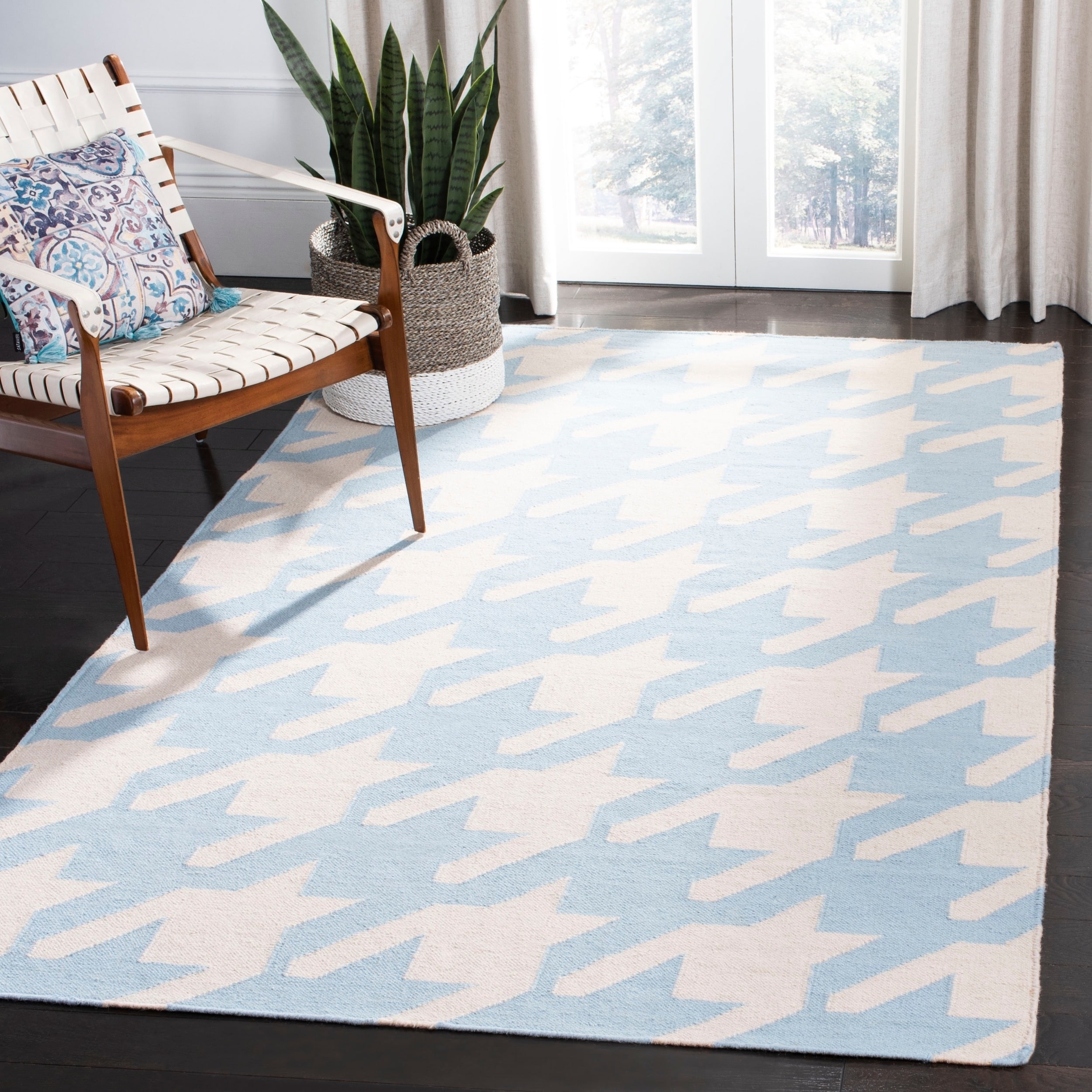 Safavieh Hand woven Moroccan Dhurries Light Blue/ Ivory Wool Rug (6 Square)
