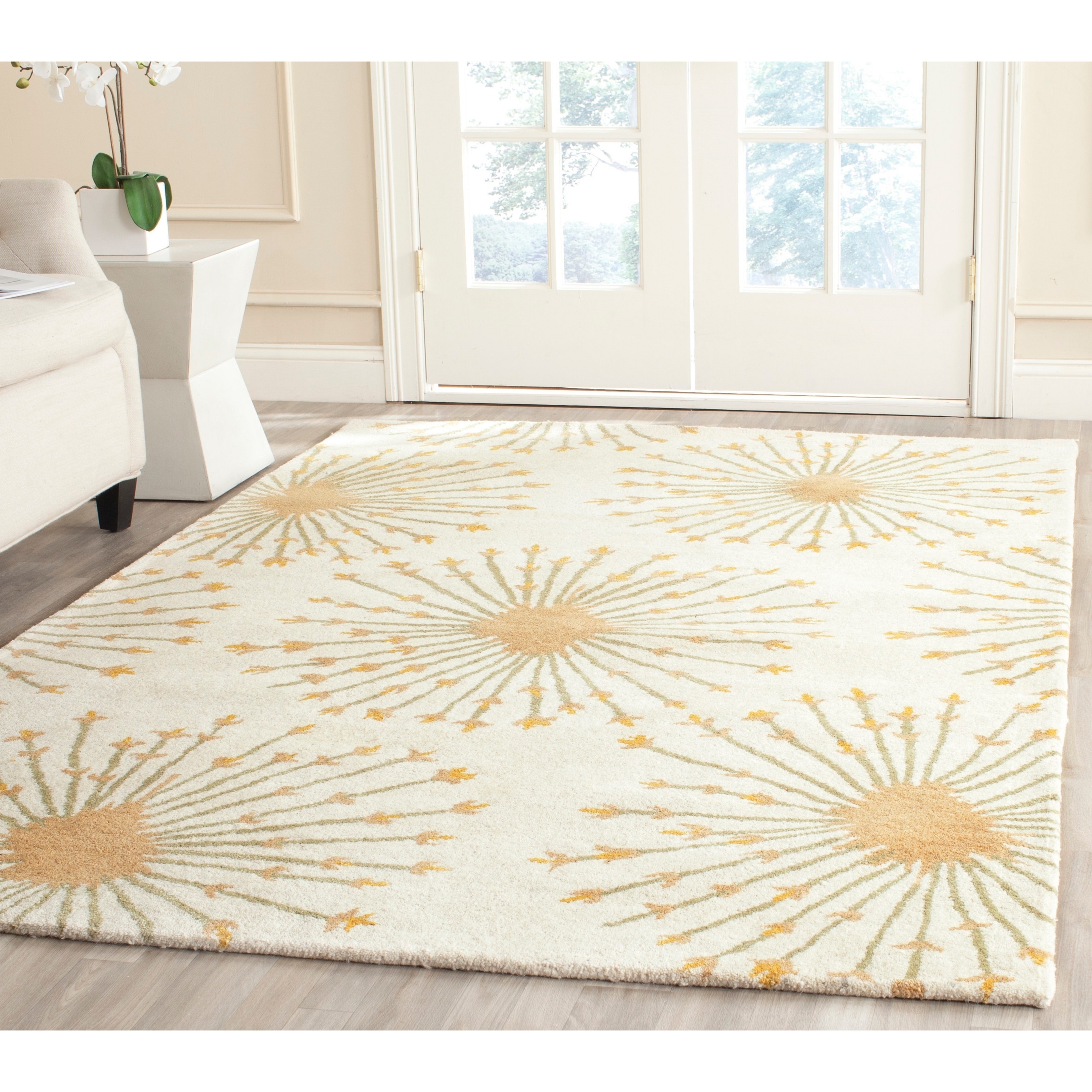 Safavieh Handmade Bella Beige/ Gold Wool Rug (5 X 8)