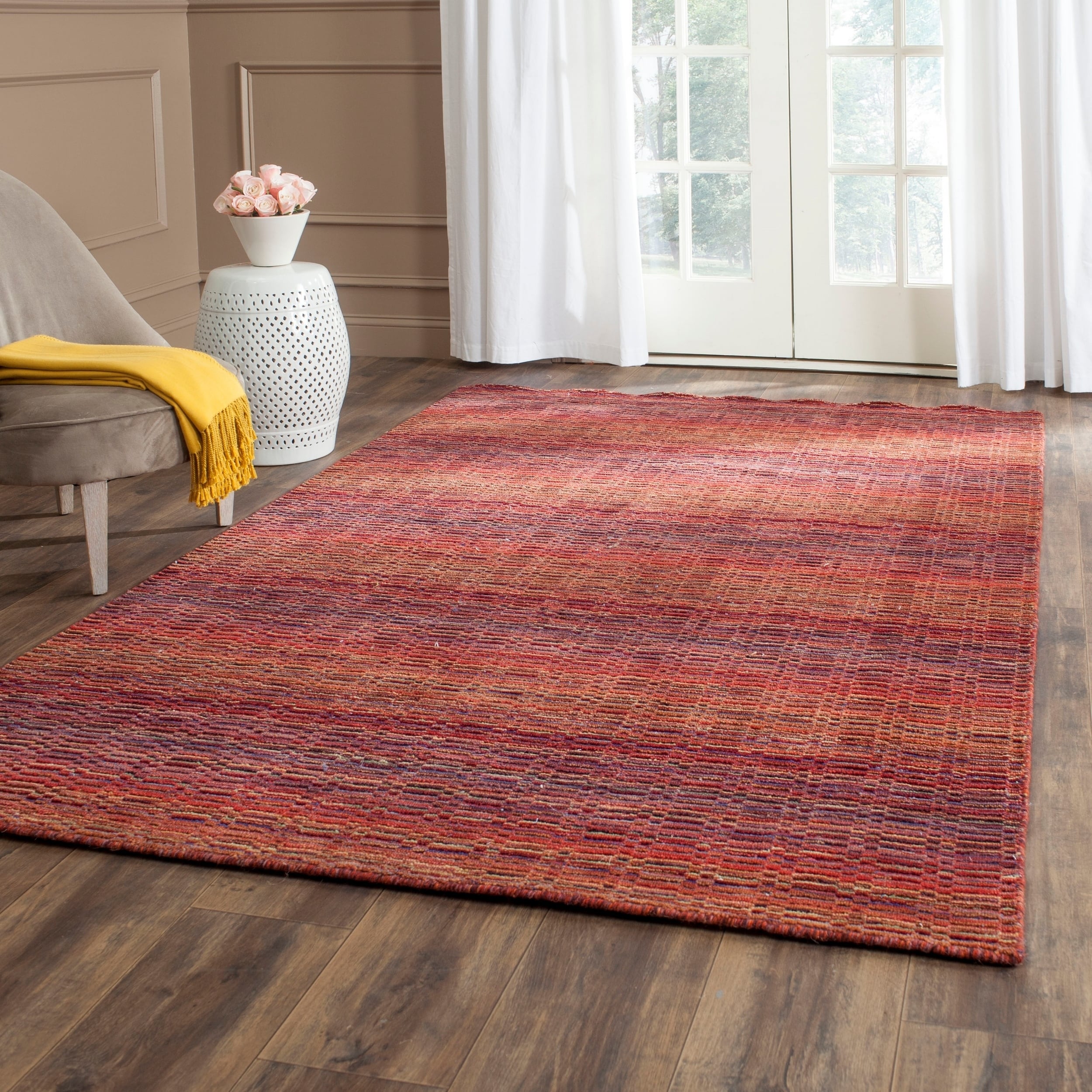 Safavieh Hand loomed Himalaya Red Wool Rug (4 X 6)