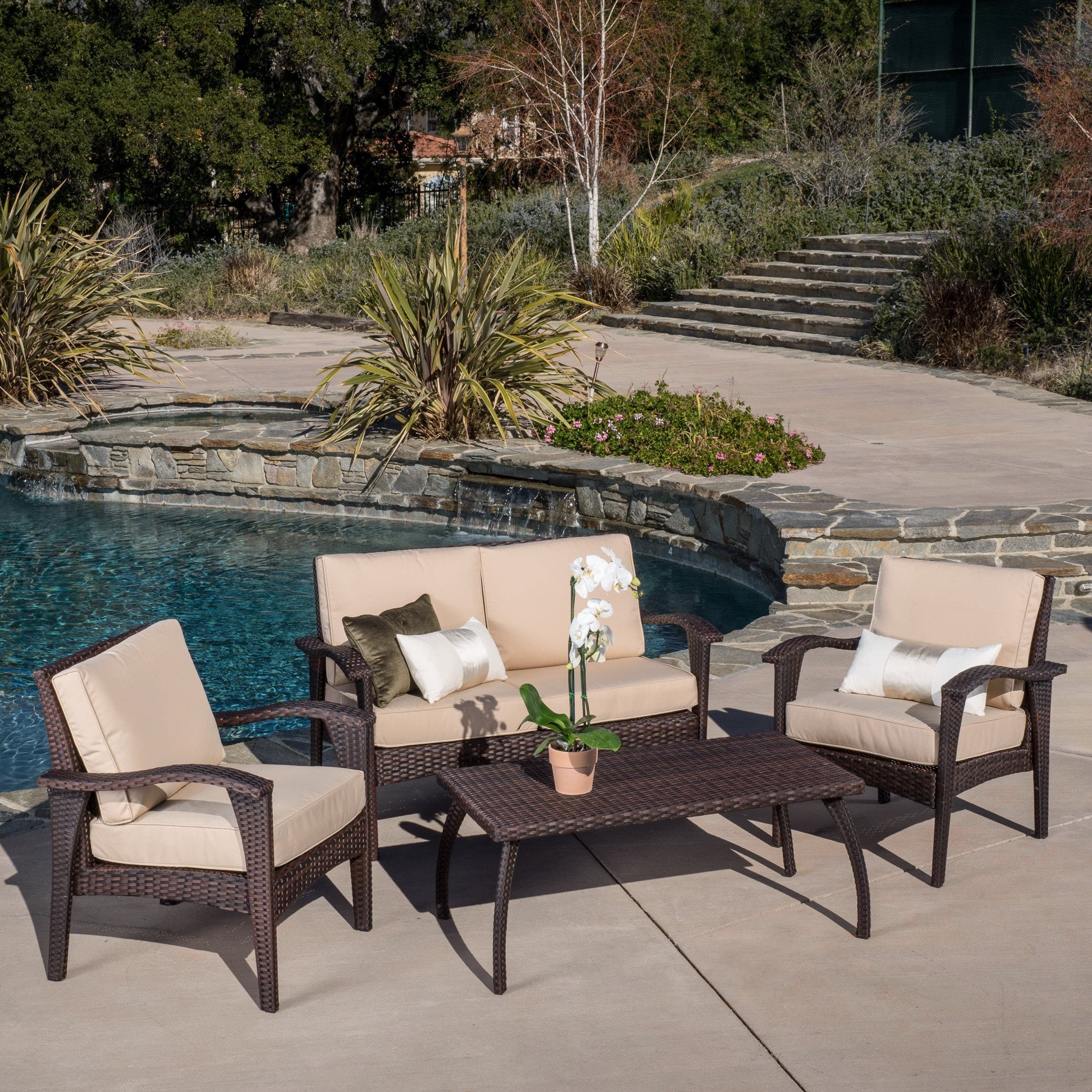 Christopher Knight Home Honolulu Outdoor 4 piece Brown Wicker Seating Set And Cushions