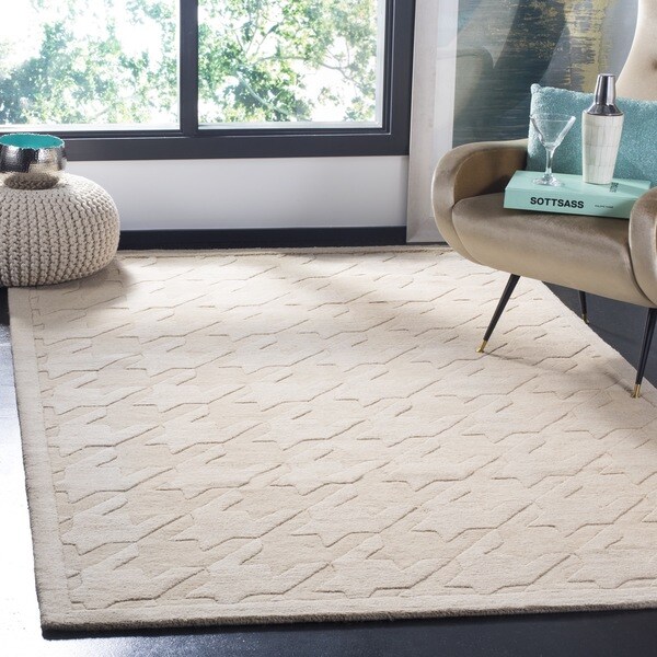 Safavieh Handmade Impressions Beige Wool Rug - 7'6 x 9'6