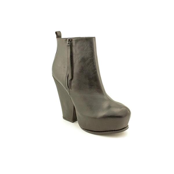 womens leather boots size 8