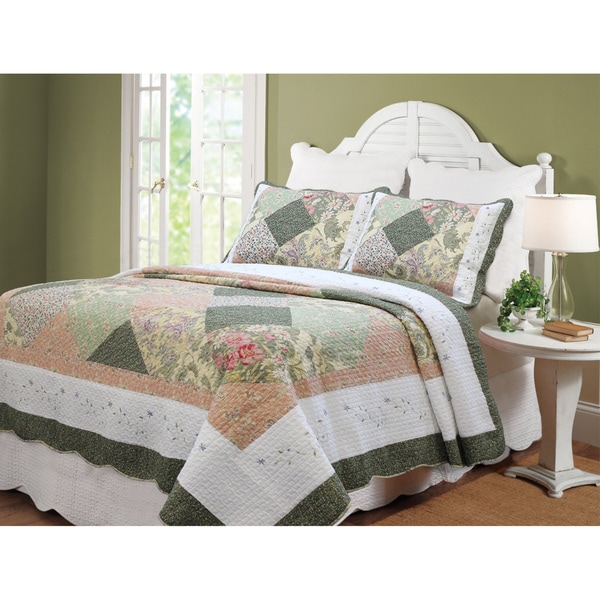 The Gray Barn Cypress Ridge Forest Patchwork 3-piece Quilt Set