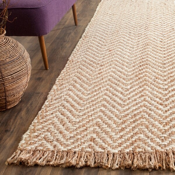 Safavieh Natural Fiber Hand-Woven Chevron Off-White/ Natural Brown Jute Rug - 2'6 x 10'