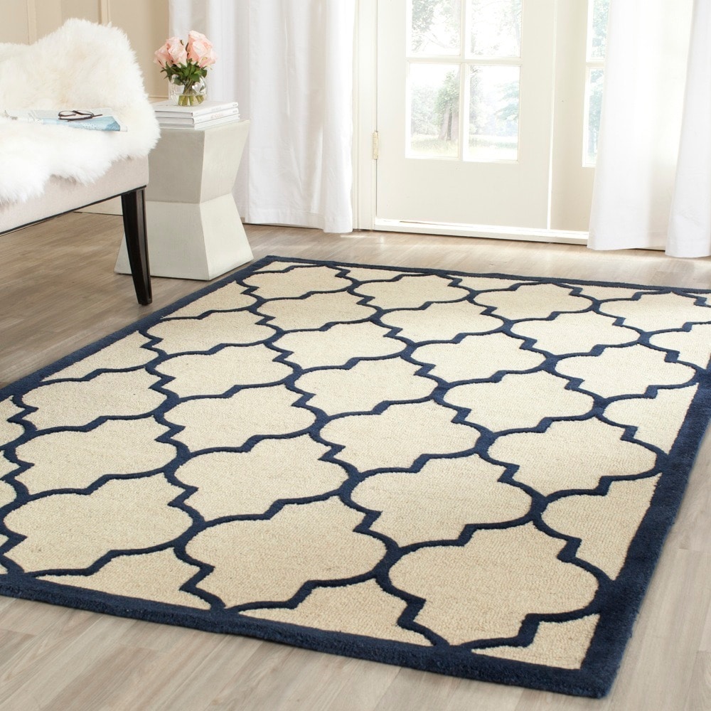 Safavieh Handmade Moroccan Cambridge Ivory/ Navy Wool Rug (6 Square)