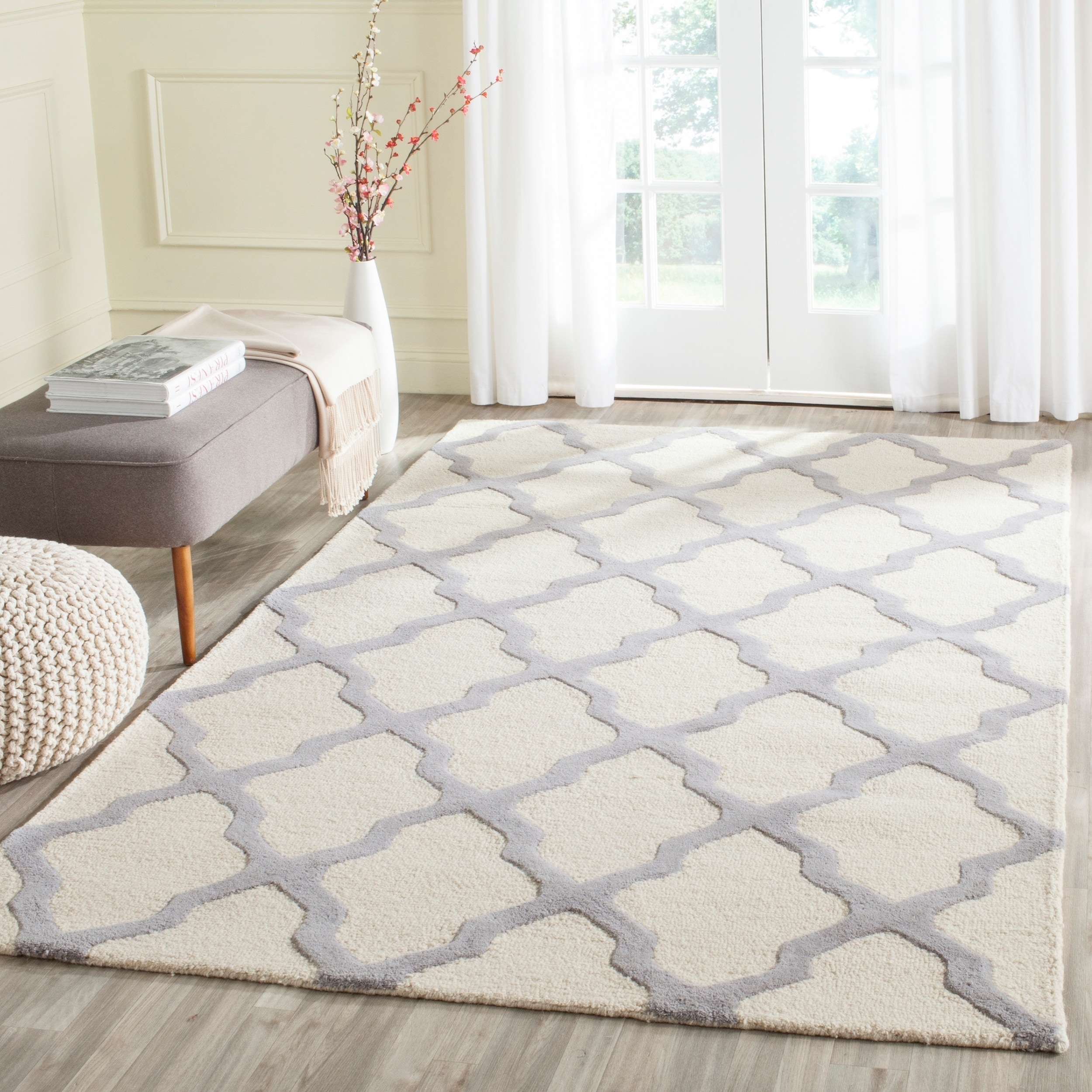 Safavieh Handmade Moroccan Cambridge Ivory/ Silver Wool Rug (8 X 10)