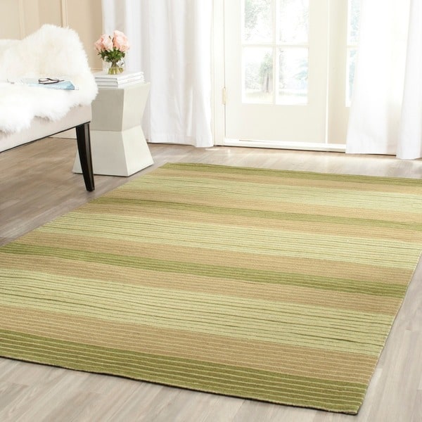 Safavieh Hand woven Marbella Green Wool Rug (23 x 8)