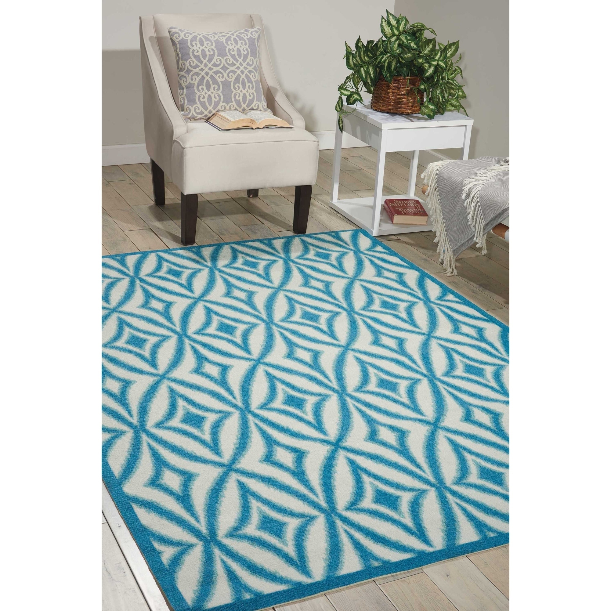 Nourison Waverly Sun And Shade Rug (53 X 75)