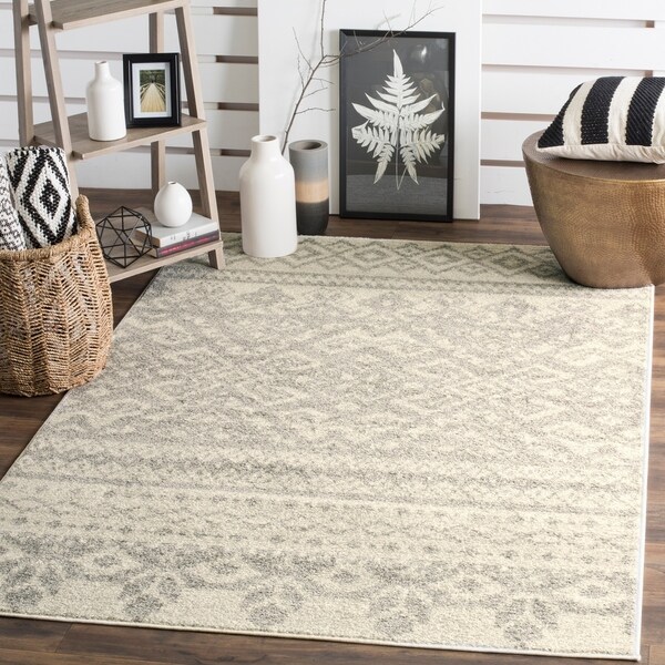 Safavieh Adirondack Southwestern Ivory / Silver Rug - 9' x 12'
