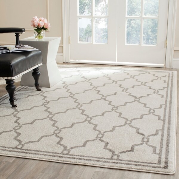 Safavieh Amherst Indoor/ Outdoor Ivory/ Grey Rug - 8' x 10'