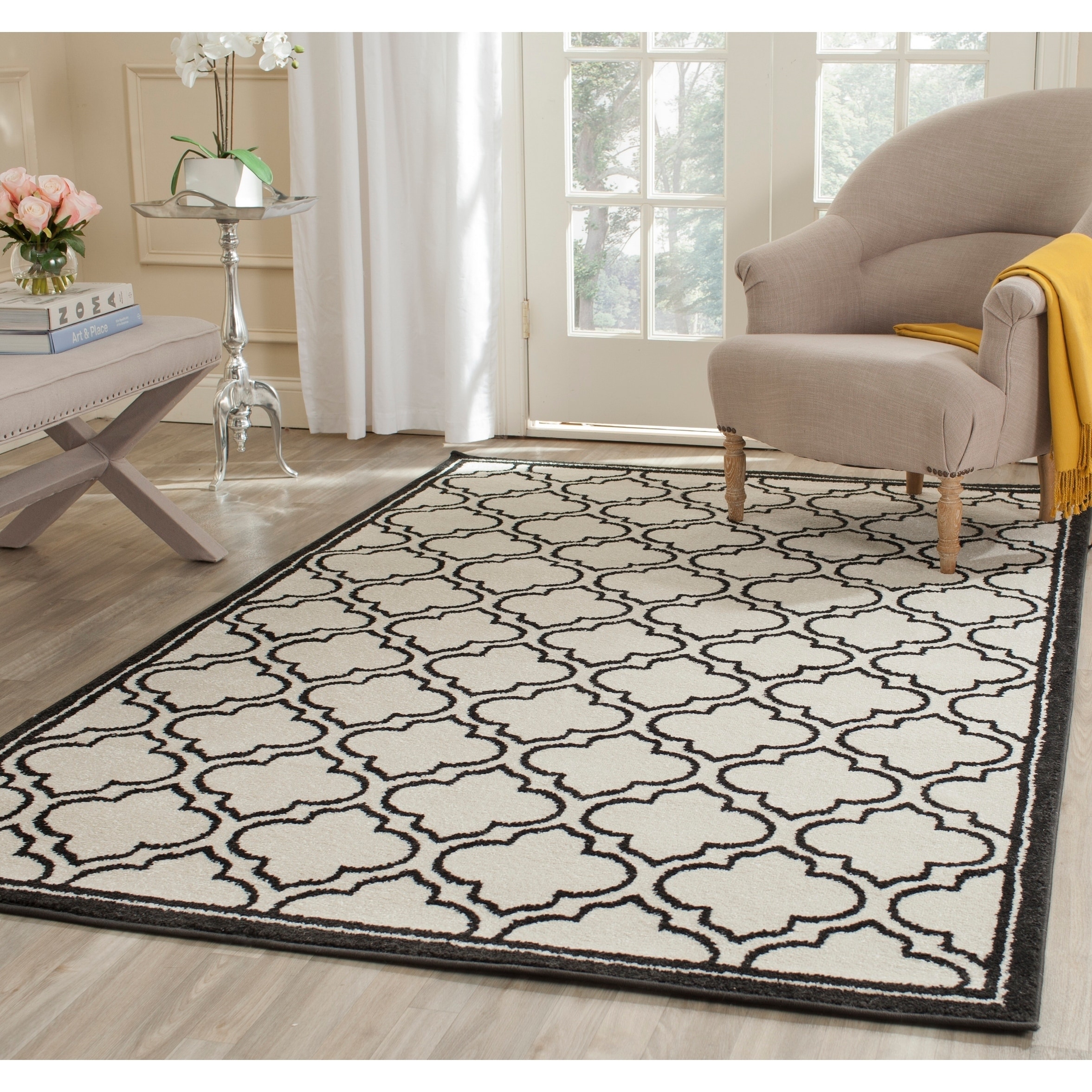 Safavieh Amherst Indoor/ Outdoor Ivory/ Anthracite Rug (5 X 8)