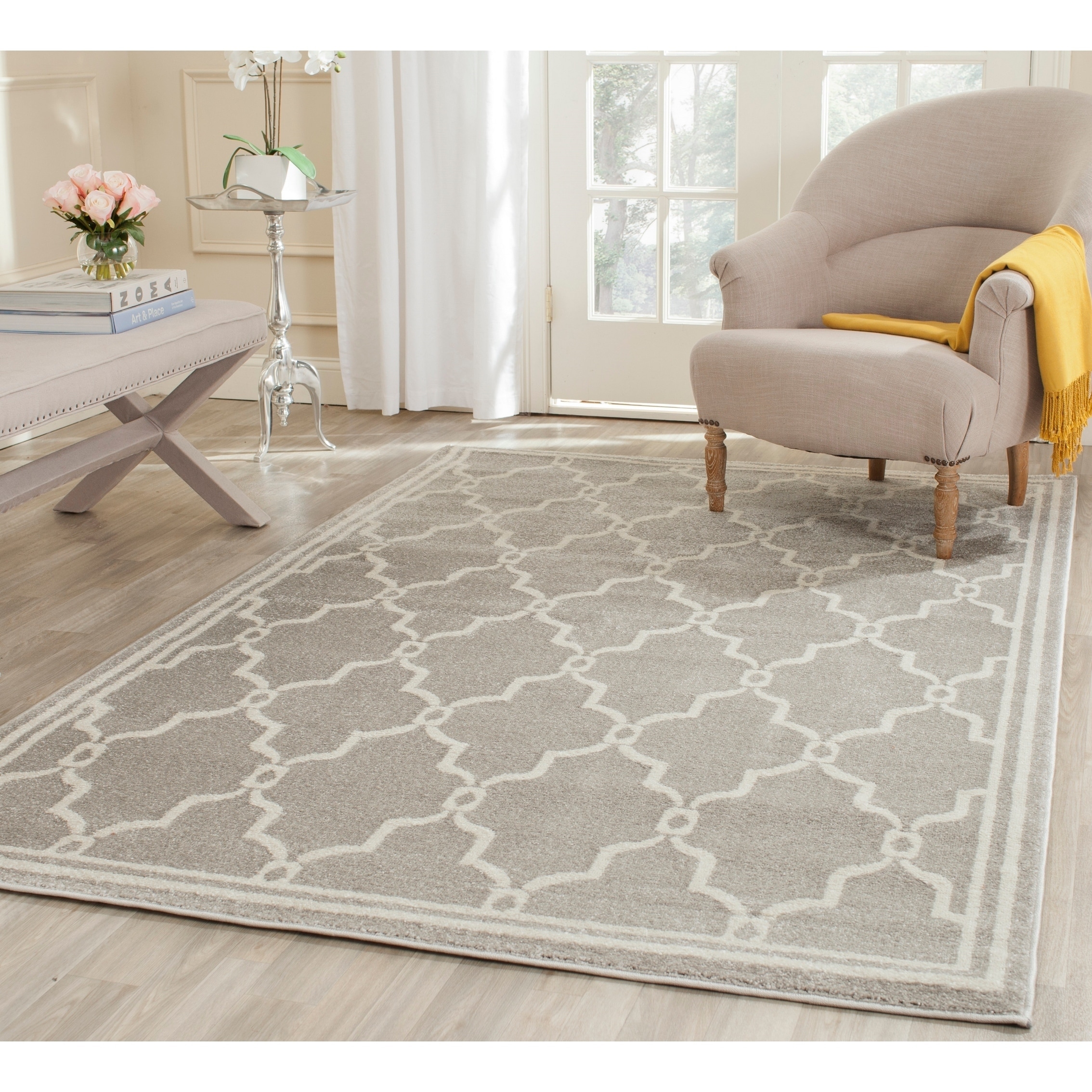 Safavieh Amherst Indoor/ Outdoor Light Grey/ Ivory Rug (5 X 8)