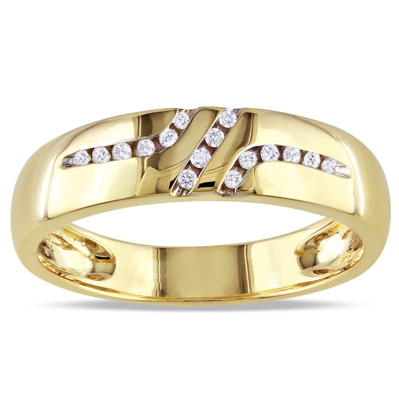Miadora 10k Yellow Gold Men's 1/10ct TDW Diamond Wedding Band Ring