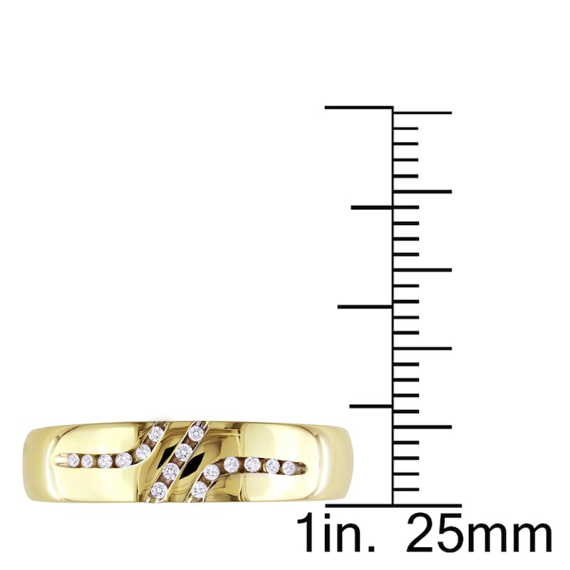 Miadora 10k Yellow Gold Men's 1/10ct TDW Diamond Wedding Band Ring