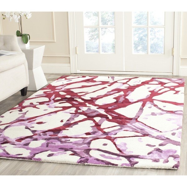 Isaac Mizrahi by Safavieh Handmade Plum Blossom Wool Rug - 8' x 10'