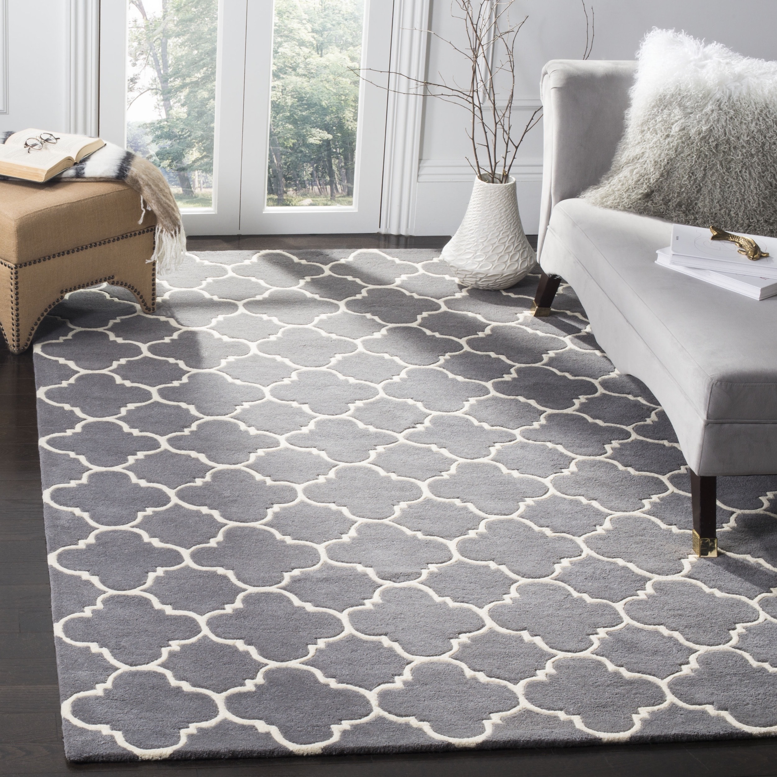 Safavieh Handmade Moroccan Chatham Dark Grey/ Ivory Wool Rug (76 X 96)