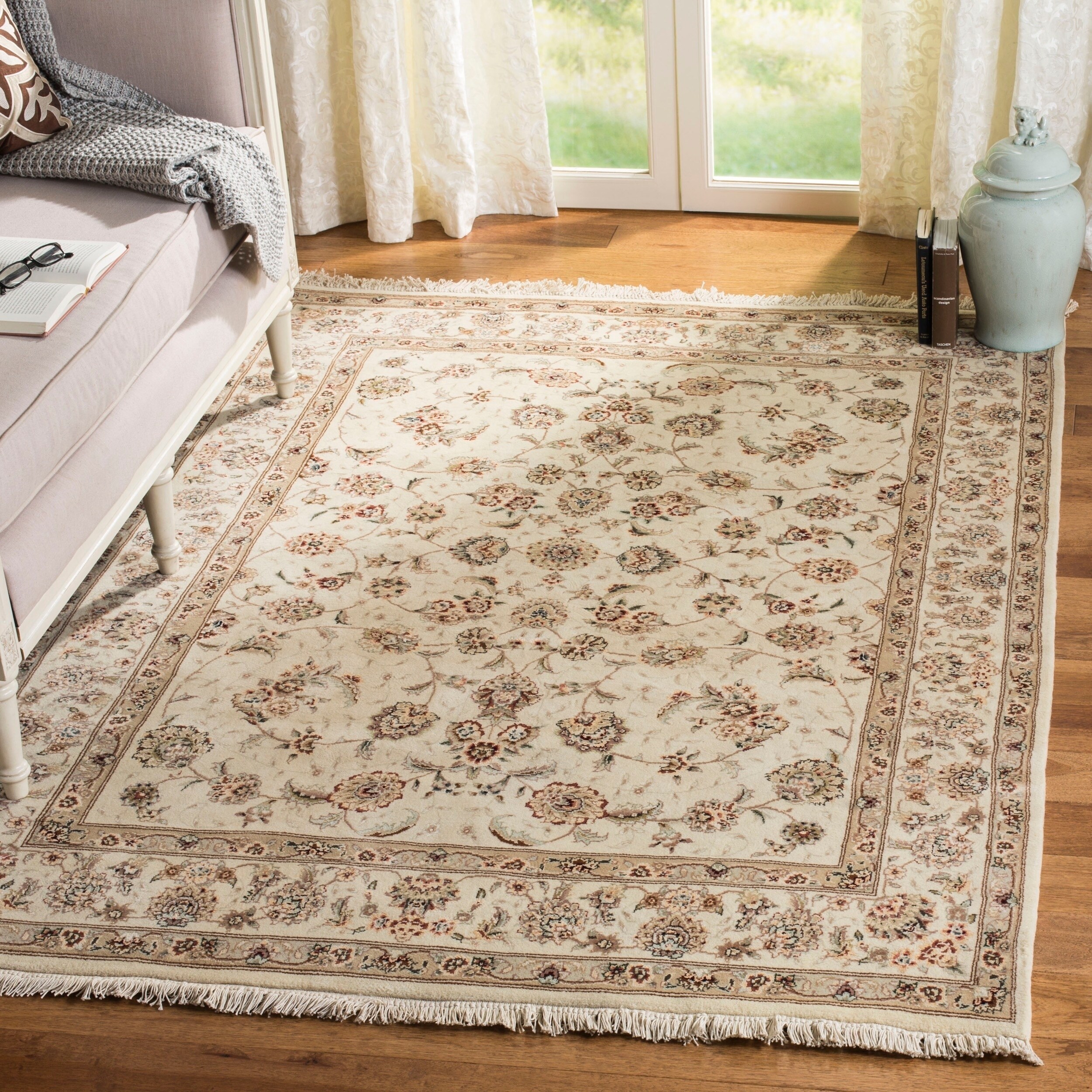 Safavieh Hand knotted Tabriz Floral Ivory/ Ivory Wool/ Silk Rug (5 X 7)